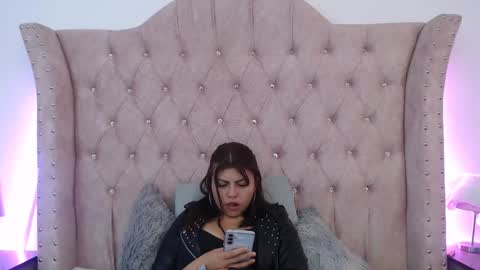 Jessica  online show from January 3, 2:30 pm