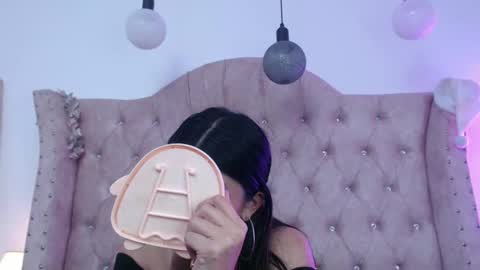 Jessica  online show from April 21, 3:02 am