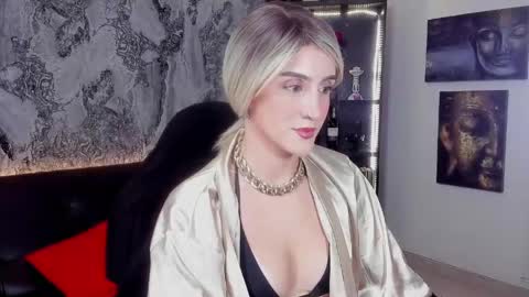 Snapshot of jessica_lisbon chatting on April 13, 4:23 pm Jessica online show from April 13, 4:23 pm