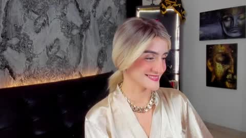 Snapshot of jessica_lisbon chatting on April 19, 2:38 pm Jessica online show from April 19, 2:38 pm