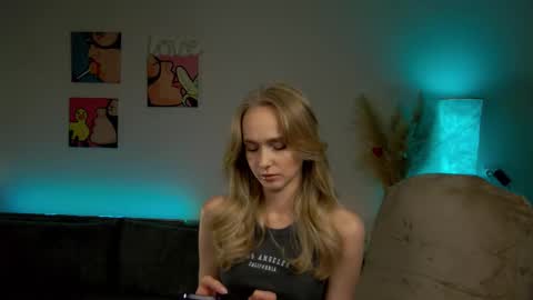 Snapshot of jessica_rays chatting on September 20, 7:37 pm Jessica online show from September 20, 7:37 pm