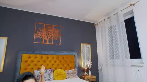 Jessica White online show from September 22, 4:03 am