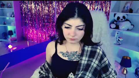Snapshot of jessicaahunt chatting on May 12, 6:32 am Jessica online show from May 12, 6:32 am