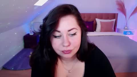 jessicaevanse online show from April 24, 7:44 am