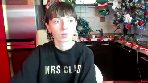 jessicaforris online show from January 2, 7:44 am