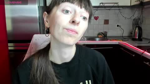 jessicaforris online show from February 1, 7:57 am