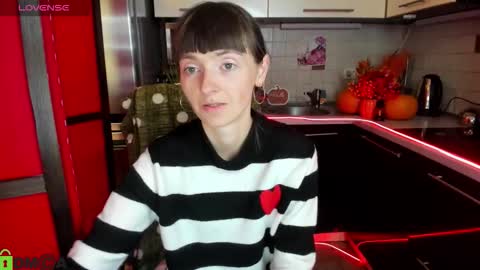 jessicaforris online show from October 13, 6:57 am