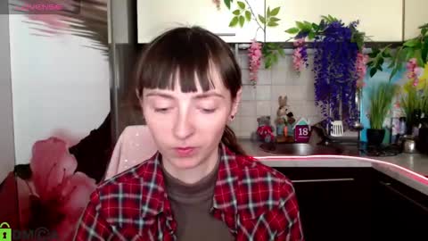 jessicaforris online show from March 16, 8:18 am