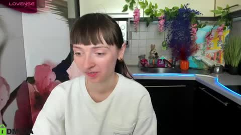 jessicaforris online show from April 22, 7:22 am