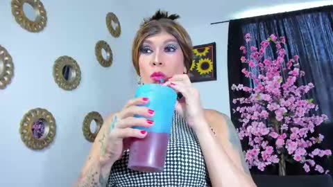 Snapshot of jessicapiero chatting on May 15, 7:21 pm Jessica Caicedo online show from May 15, 7:21 pm