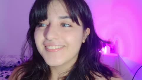 Snapshot of jessicared18 chatting on September 30, 11:59 am jessicared18 online show from September 30, 11:59 am