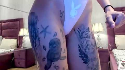 Snapshot of jessicasky_ chatting on July 23, 9:02 pm Jessy online show from July 23, 9:02 pm