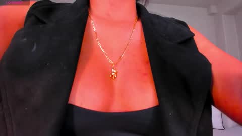 JESS online show from October 9, 9:40 am