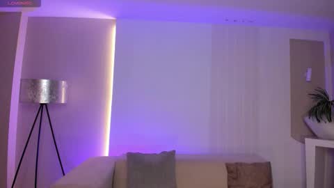 JESS online show from November 16, 9:37 am