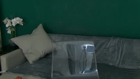 Jessie online show from February 25, 4:05 pm