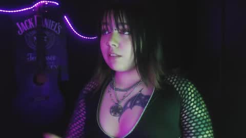 Snapshot of jessie_wild chatting on October 10, 3:05 am jessie_wild online show from October 10, 3:05 am