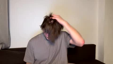 JessieRise online show from February 8, 8:01 pm