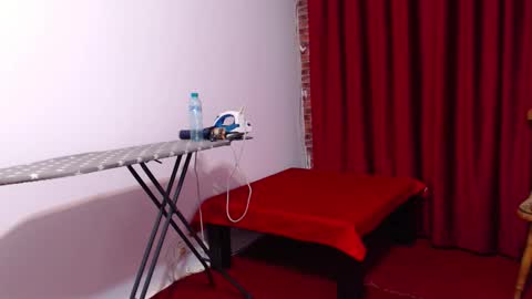 jessiestar3 online show from November 17, 3:34 am