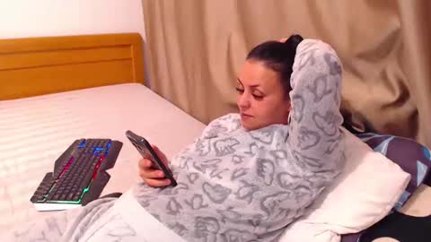 jessiestar3 online show from April 20, 10:33 pm