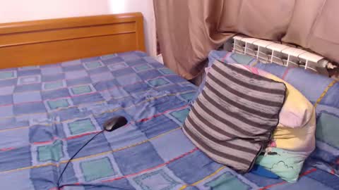 jessiestar3 online show from June 5, 4:02 pm