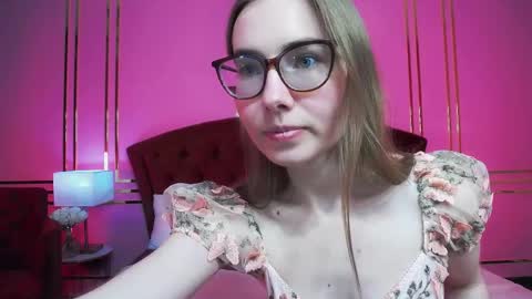 JessieStarrr online show from April 22, 5:47 pm