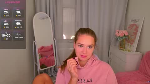 Jessi online show from October 1, 2:23 pm