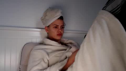 jessieryan online show from February 21, 5:13 am