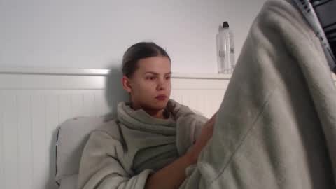 jessieryan online show from October 23, 5:18 am