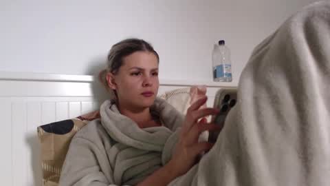 jessieryan online show from January 14, 8:09 am