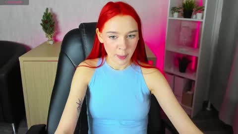 Snapshot of jessiexxiv chatting on December 18, 8:53 am Jessie online show from December 18, 8:53 am