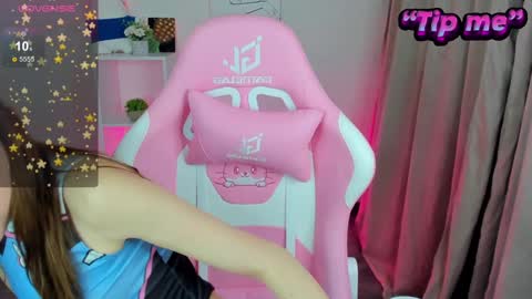 Snapshot of jessiexxiv chatting on December 30, 12:09 pm Jessie online show from December 30, 12:09 pm