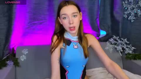 Snapshot of jessiexxiv chatting on January 13, 8:26 am Jessie online show from January 13, 8:26 am