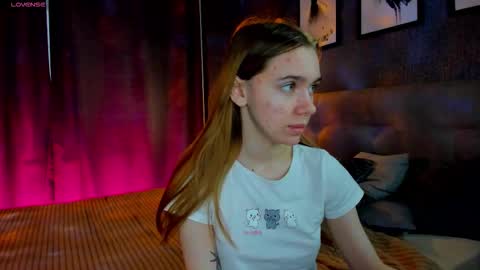 Snapshot of jessiexxiv chatting on October 4, 8:56 am Jessie online show from October 4, 8:56 am