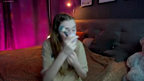 Snapshot of jessiexxiv chatting on November 14, 9:30 am Jessie online show from November 14, 9:30 am