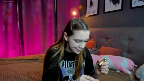 Snapshot of jessiexxiv chatting on November 20, 9:20 am Jessie online show from November 20, 9:20 am