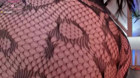 Snapshot of jessiica_stonne2 chatting on December 15, 9:41 pm JESSICA STONNE online show from December 15, 9:41 pm