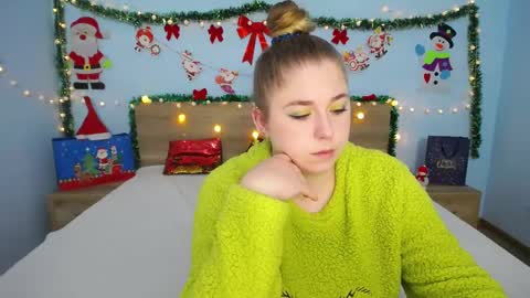 Jess online show from December 2, 7:14 am