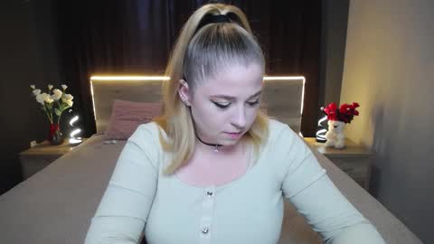 Jess online show from September 19, 6:26 am