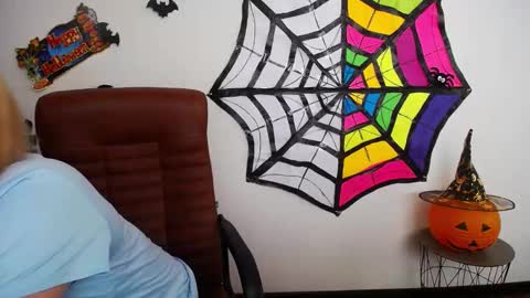 Jess online show from October 17, 7:22 am