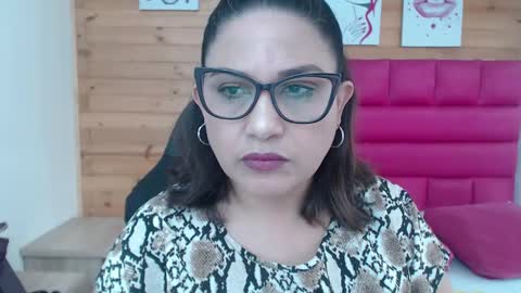 Snapshot of jessikahorny chatting on December 5, 2:55 pm paola online show from December 5, 2:55 pm