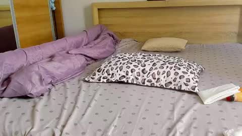 jesssica online show from March 3, 8:05 am