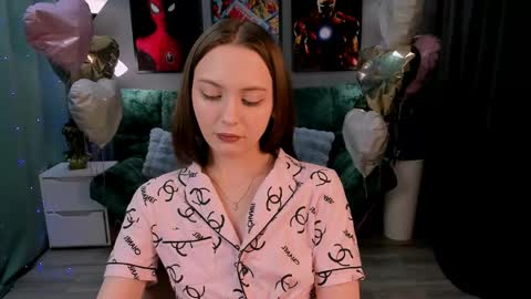 JesssWalker online show from March 18, 6:44 pm