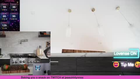 Snapshot of jessuhhlynn chatting on May 6, 7:08 pm jessuhhlynn online show from May 6, 7:08 pm
