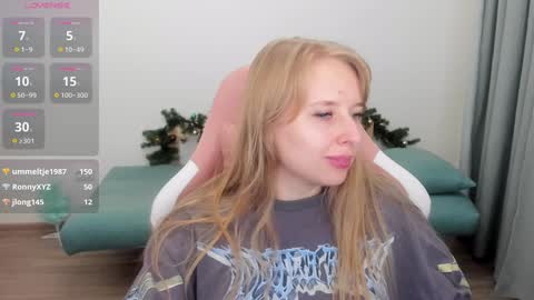 Jessy online show from December 17, 1:27 pm