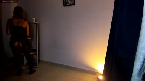 Miss Jessy online show from December 5, 6:33 pm