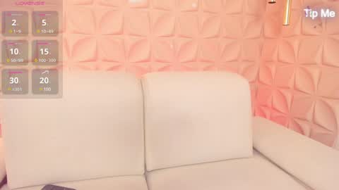 Snapshot of jessymorgan_ chatting on January 29, 3:44 am Jessy Morgan online show from January 29, 3:44 am