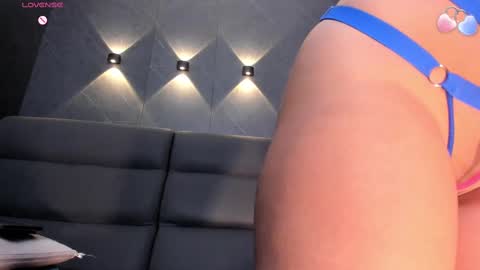 Snapshot of jessymorgan_ chatting on February 26, 10:04 am Jessy Morgan online show from February 26, 10:04 am