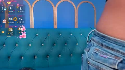 Snapshot of jessymorgan_ chatting on October 14, 3:40 am Jessy Morgan online show from October 14, 3:40 am
