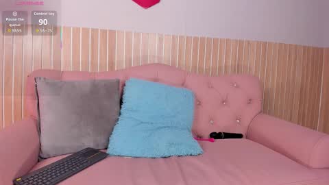 Snapshot of jessymorgan_ chatting on November 27, 4:47 am Jessy Morgan online show from November 27, 4:47 am