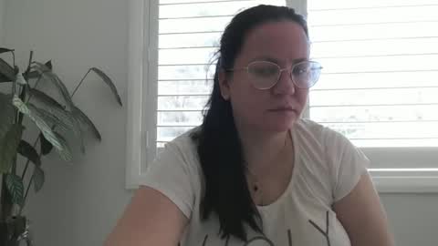 Snapshot of jessyqueen55 chatting on May 27, 3:03 am OnlyJessy online show from May 27, 3:03 am
